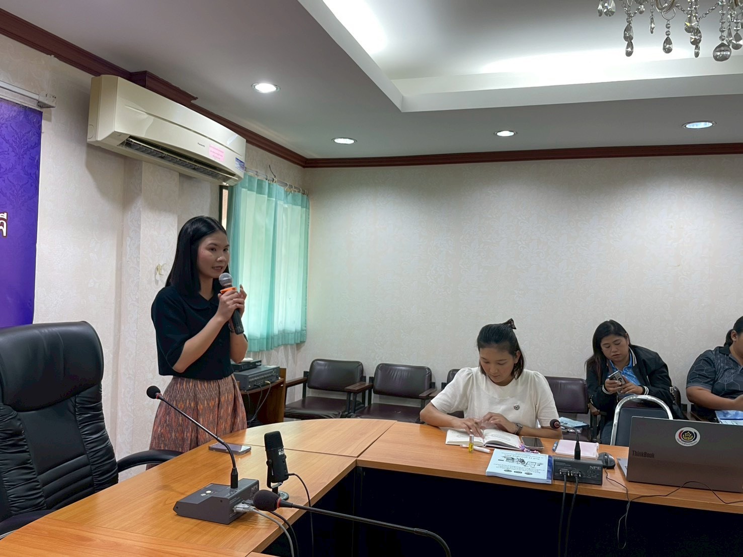 สำนักงานพัฒนาชุมชนอำเภอหนองม่วง ดำเนินโครงการประชุมเชิงปฏิบัติการส่งเสริมการบูรณาการกลไกการขับเคลื่อนการขจัดความยากจน