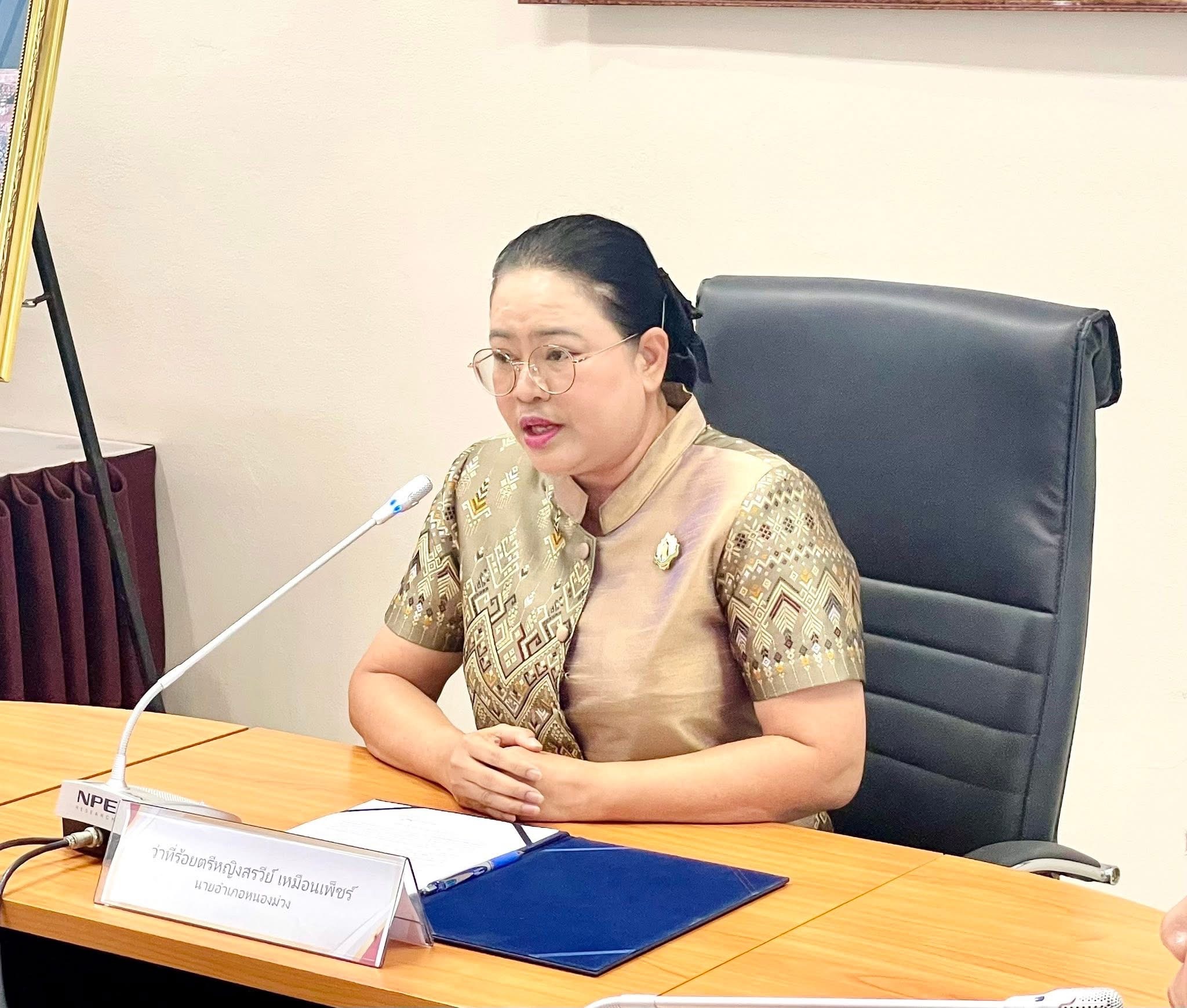 อำเภอหนองม่วง โดยสำนักงานพัฒนาชุมชนอำเภอหนองม่วง จัดพิธีลงนามบันทึกข้อตกลงความร่วมมือ (MOU) การขับเคลื่อนวาระตำบลเข้มแข็ง ตามหลักปรัชญาของเศรษฐกิจพอเพียง ประจำปีงบประมาณ พ.ศ. 2569