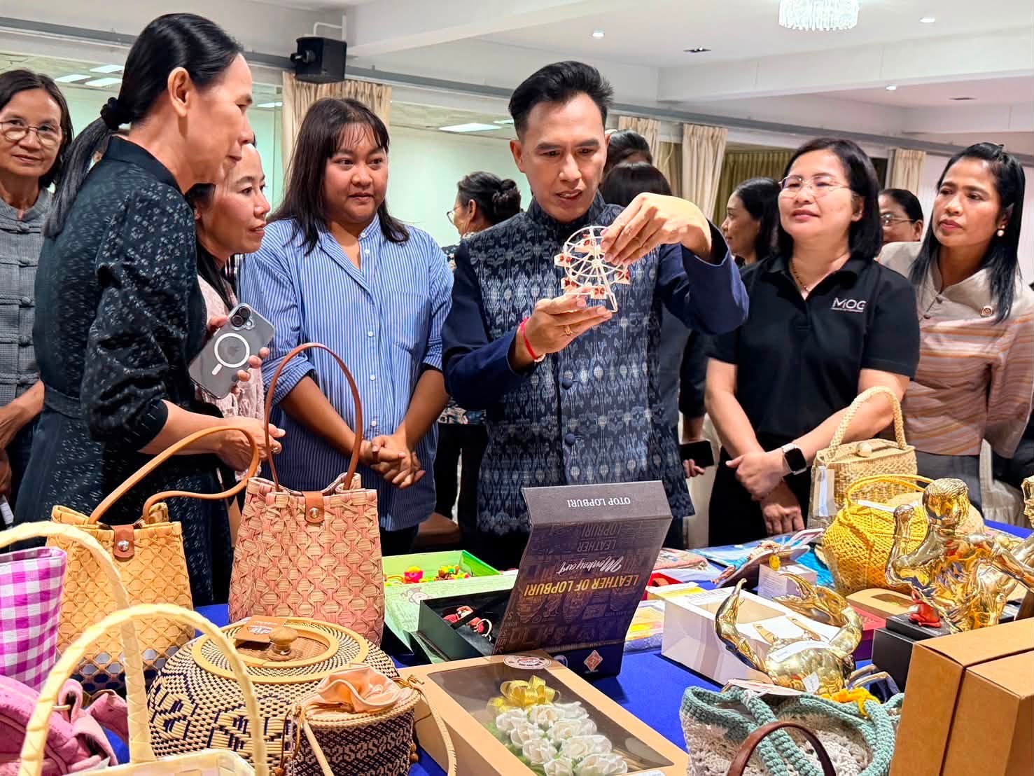 อำเภอหนองม่วง โดยสำนักงานพัฒนาชุมชนอำเภอหนองม่วง ร่วมกิจกรรมคัดสรรสุดยอดหนึ่งตำบล หนึ่งผลิตภัณฑ์ไทย (OTOP Product Champion : OPC) ประจำปี พ.ศ. 2569 ระดับจังหวัด มุ่งยกระดับผลิตภัณฑ์ชุมชนสู่มาตรฐานสากล