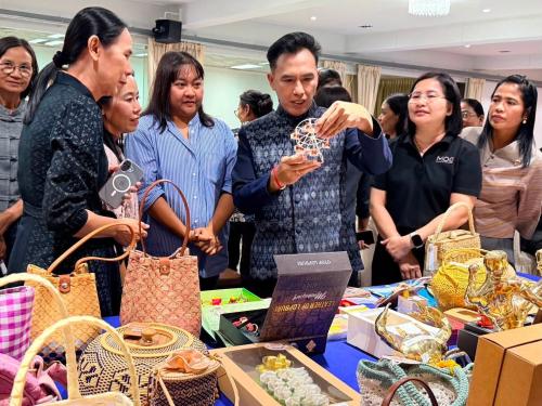 อำเภอหนองม่วง โดยสำนักงานพัฒนาชุมชนอำเภอหนองม่วง ร่วมกิจกรรมคัดสรรสุดยอดหนึ่งตำบล หนึ่งผลิตภัณฑ์ไทย (OTOP Product Champion : OPC) ประจำปี พ.ศ. 2569 ระดับจังหวัด มุ่งยกระดับผลิตภัณฑ์ชุมชนสู่มาตรฐานสากล